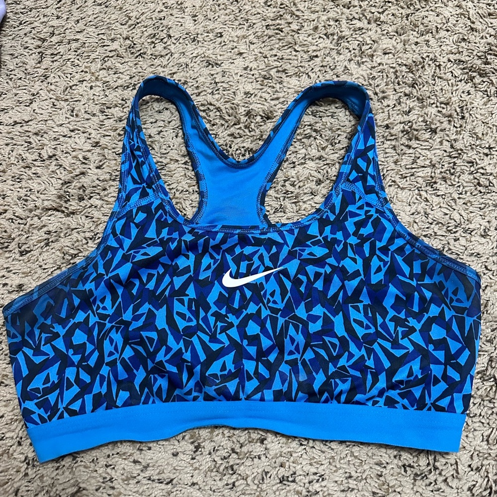 Women’s Nike pro bra